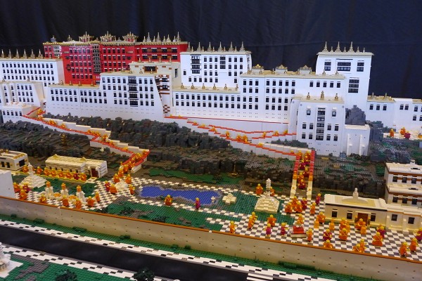 Potala en lego 2.jpg